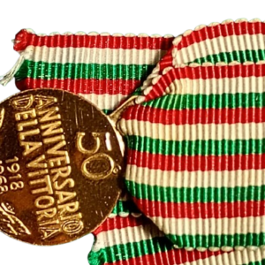 Cod.12 Medaglia in oro 50° Anniversario della Vittoria 1918-1968, diamentro cm 2, peso gr. 5,3